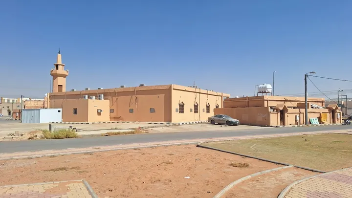 المسجد ومحيطه قبل إعادة التأهيل