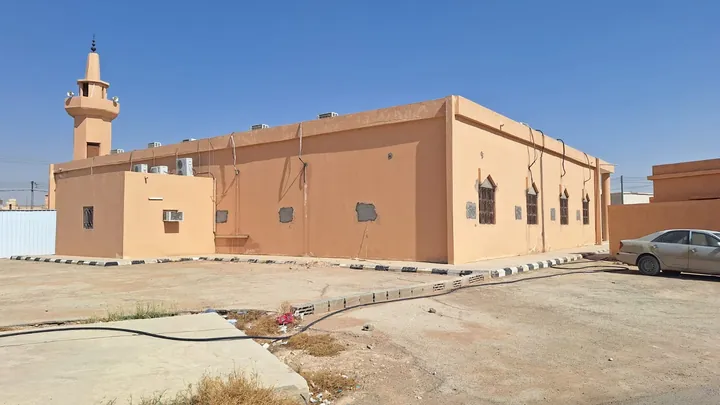 الواجهة الخارجية للمسجد قبل أعمال التطوير